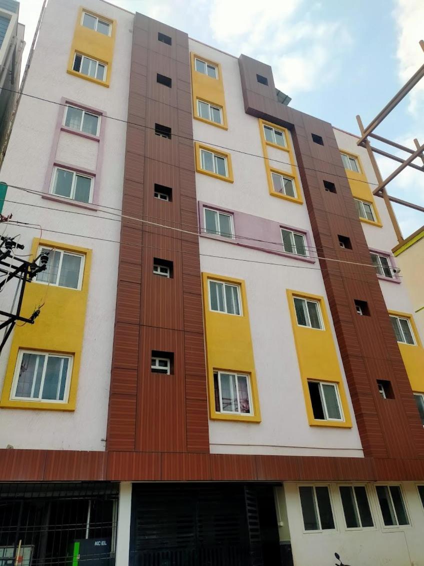 Stoneroof Guest Pg Hostel Whitefield Εξωτερικό φωτογραφία