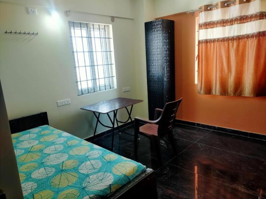Stoneroof Guest Pg Hostel Whitefield Εξωτερικό φωτογραφία
